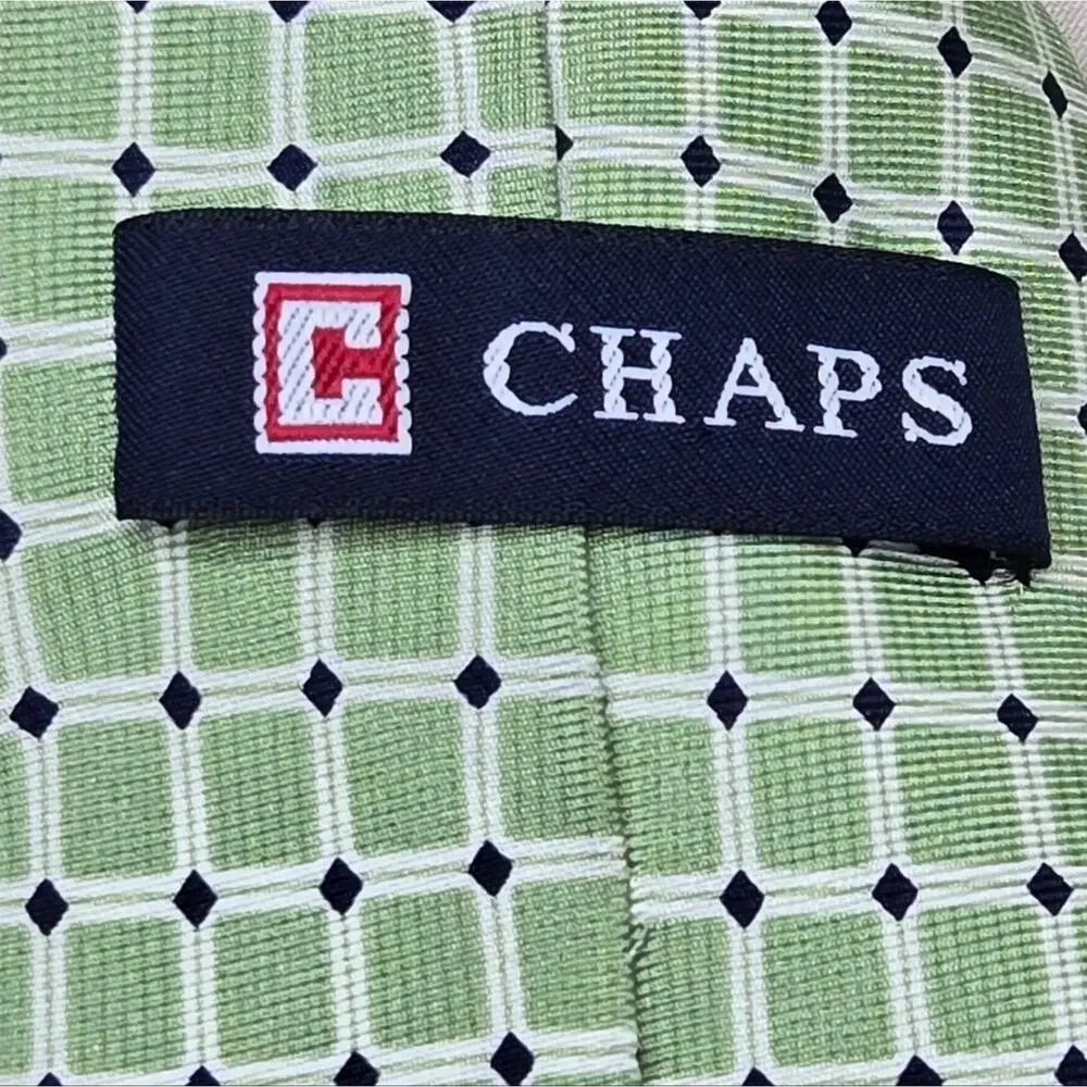 CHAPS Green White & Black Geometric  Patterned Silk Tie 48.5in Long x 3in Wide